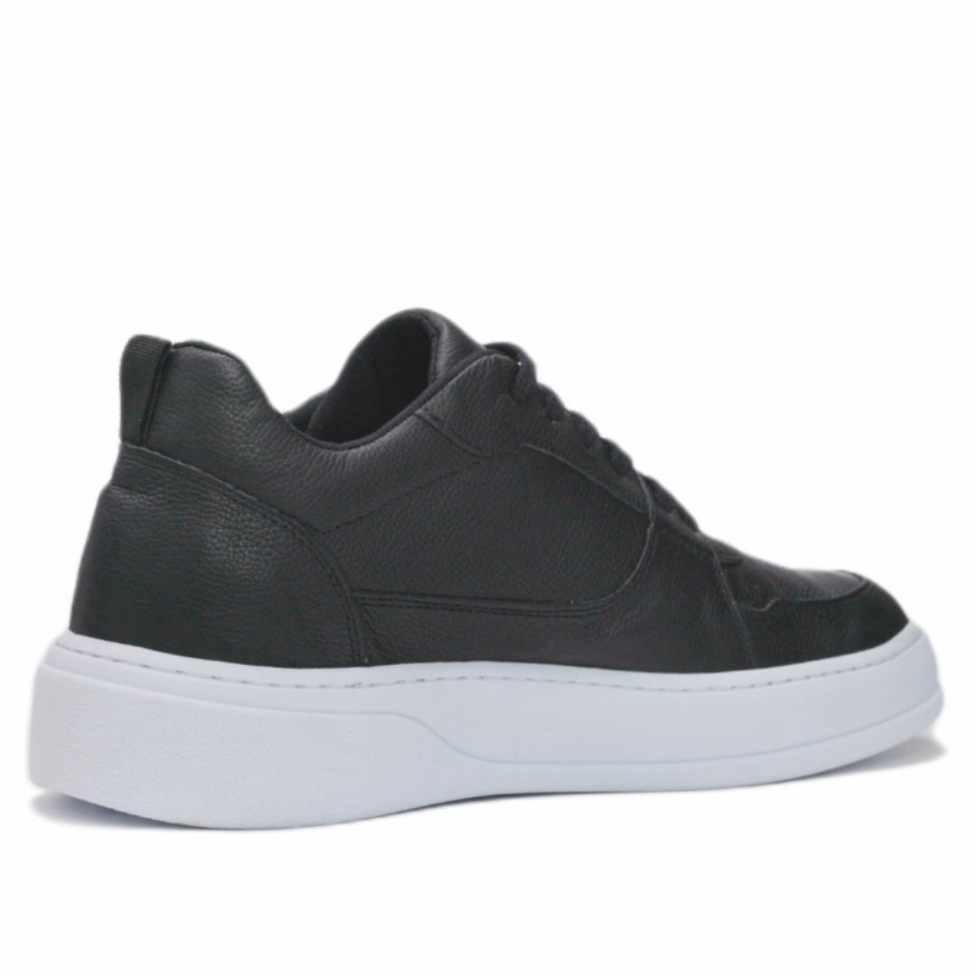Tênis Casual Saturno